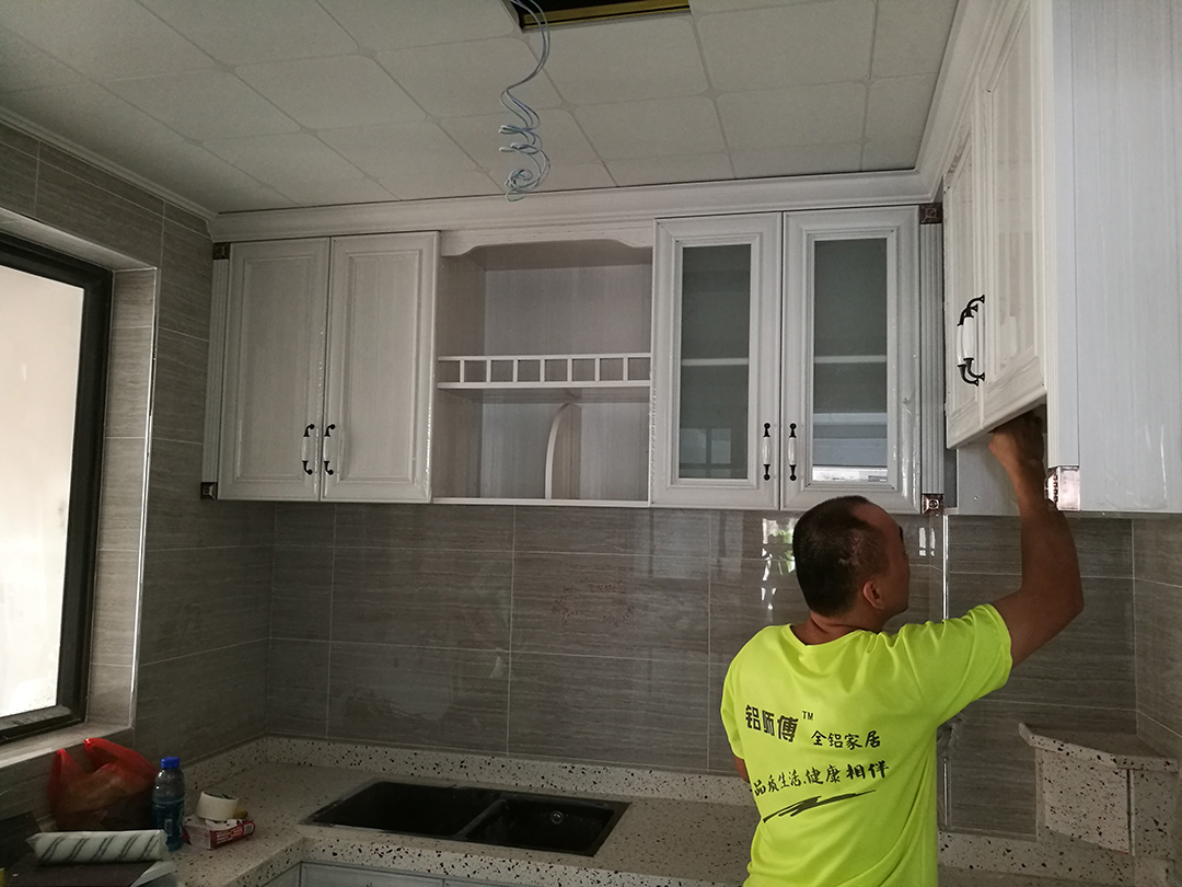 《少年的你》：生活在陰溝 ，也要記得仰望天空