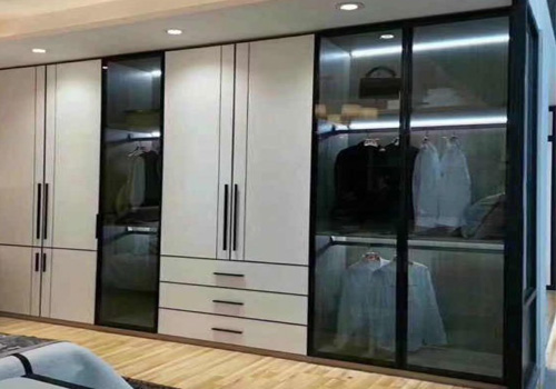 全鋁合金整體衣柜圖片