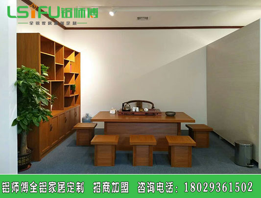 2018年鋁師傅十大全鋁家居定制加盟成本高嗎？