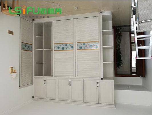 鋁師傅全鋁家具整體移門衣柜圖片