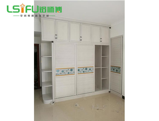 鋁師傅全鋁家居移門衣柜圖片