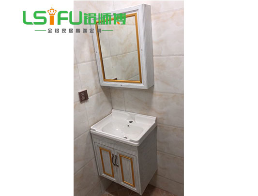 鋁師傅衛生間全鋁浴室柜效果圖