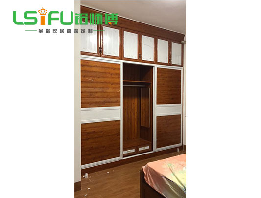 鋁師傅全鋁家具整體移門衣柜裝修效果圖