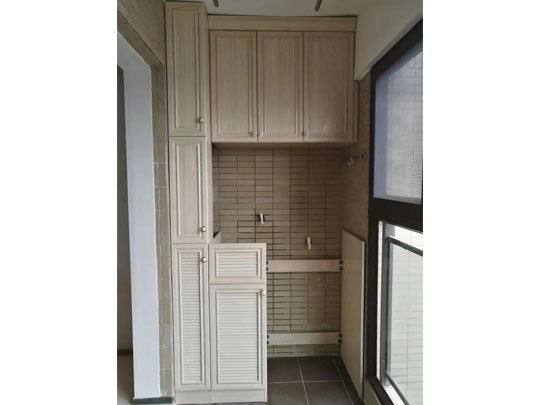 鋁師傅全鋁家具陽臺浴室柜裝修效果圖< 鋁師傅全鋁家具陽臺浴室柜裝修效果圖<