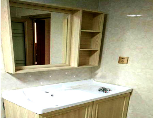 鋁師傅全鋁家居帶鏡子浴室柜裝修效果圖