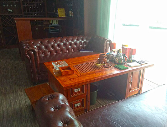 鋁師傅智能自動燒水倒水茶幾圖片