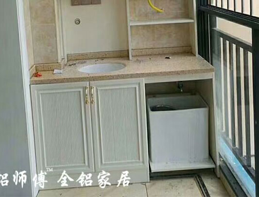 鋁師傅全鋁家具陽臺整體浴室柜裝修效果圖 鋁師傅全鋁家具陽臺整體浴室柜裝修效果圖