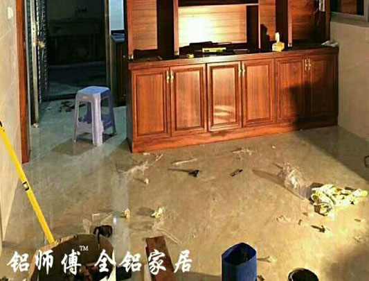 鋁師傅全鋁家居屏風酒柜裝修效果圖