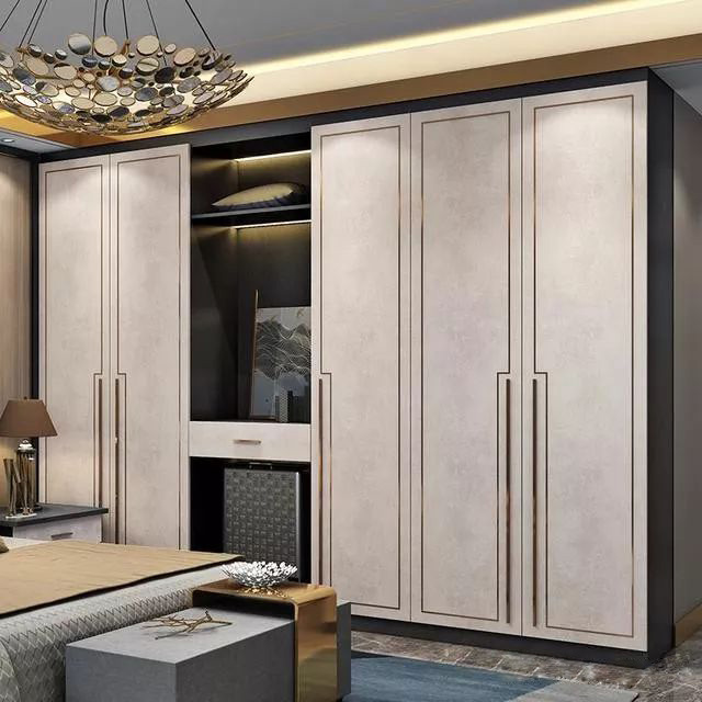 <b>小戶型全鋁衣柜這樣裝，好看實用又大方！</b>