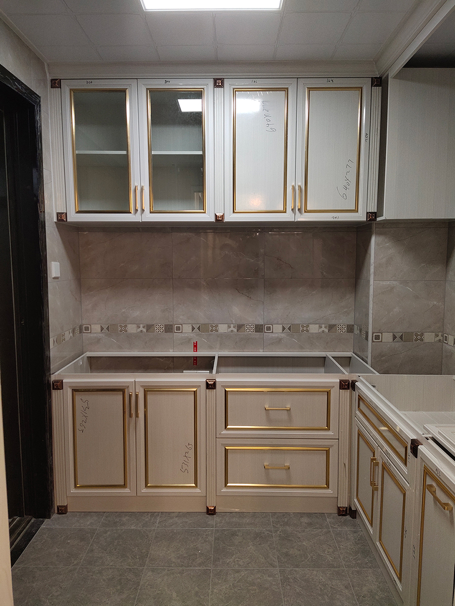 全鋁櫥柜省心耐用更適合水深火熱環境！