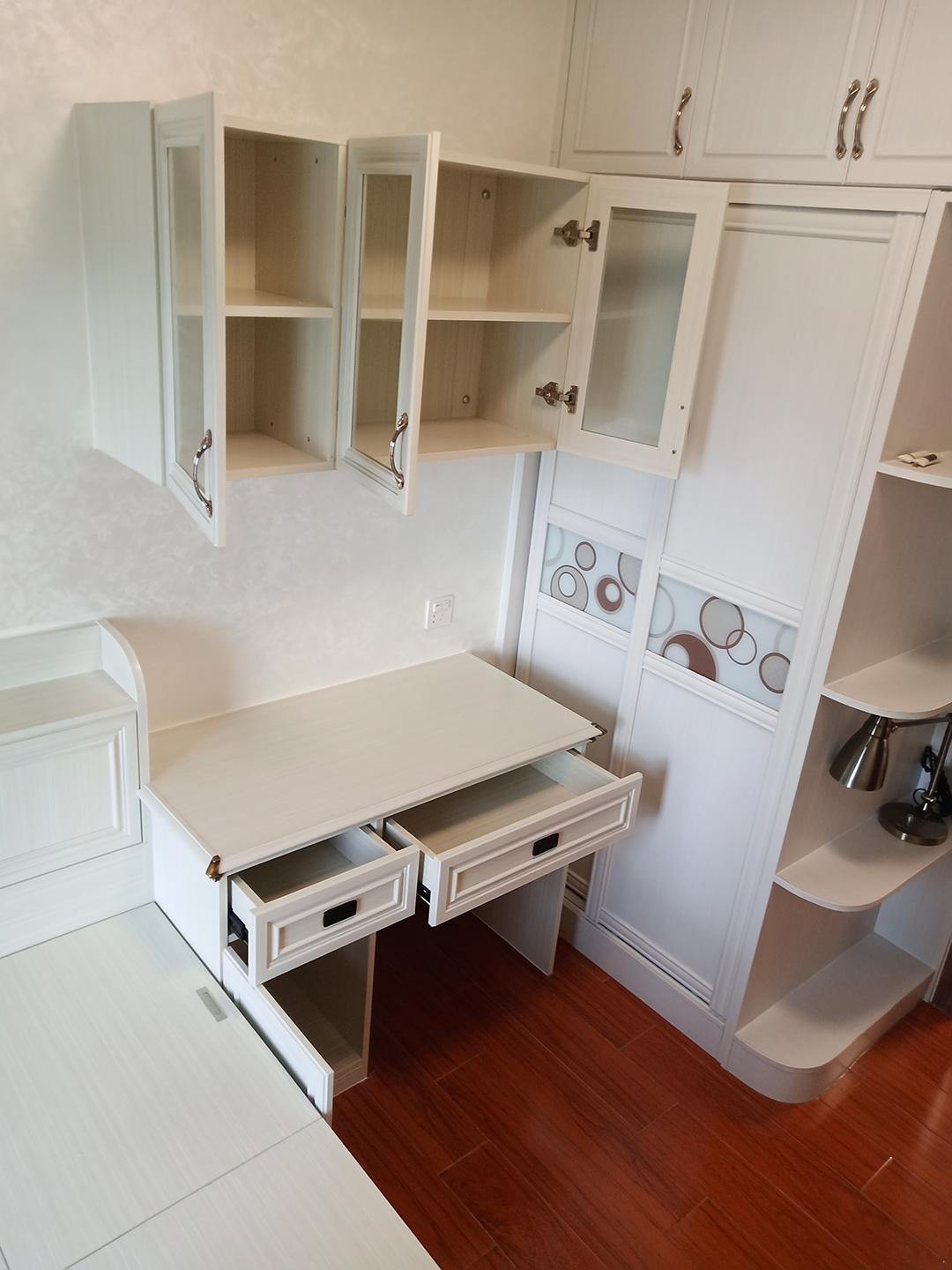 小戶型全鋁書柜和全鋁衣柜一起設計更實用！