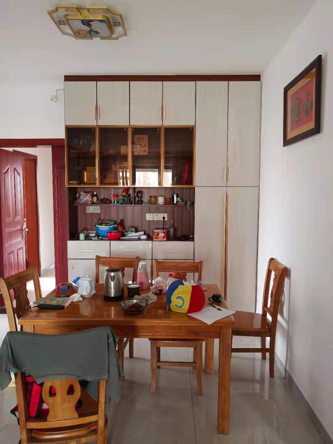 傳統(tǒng)酒柜out啦，現(xiàn)在流行這樣設(shè)計(jì)