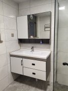 高級的衛生間，還缺個浴室柜